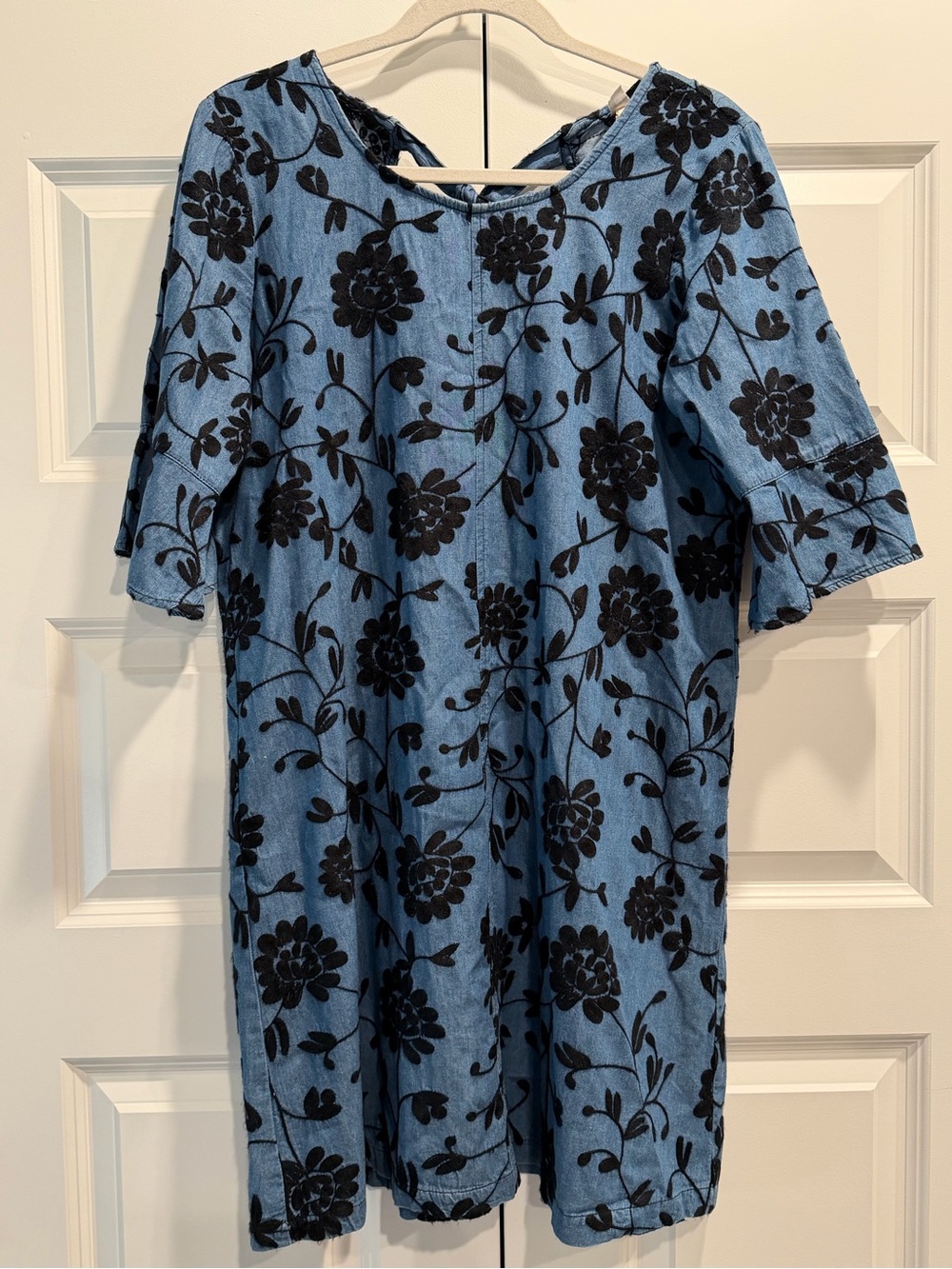 Uncle Frank Blue Floral Embroidered Short-Sleeve Dress